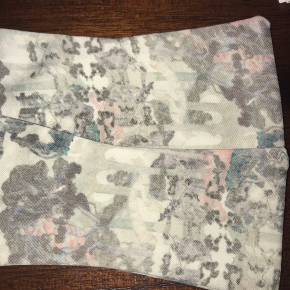 ZB Savoy Gray Victorian Garden Floral Bow Tie - Picture 2 of 8